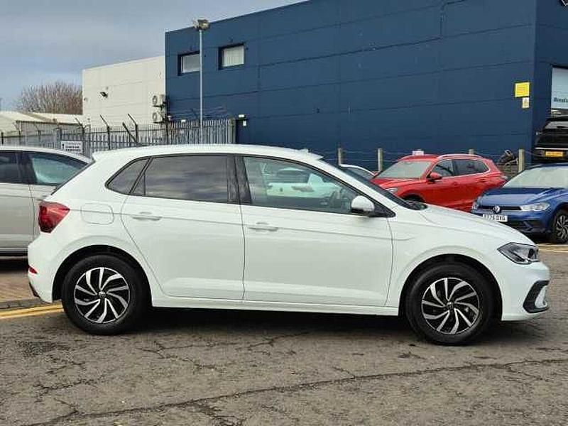 Used VW Polo Life 80 HP (58 kW) 2025 White Hatchback