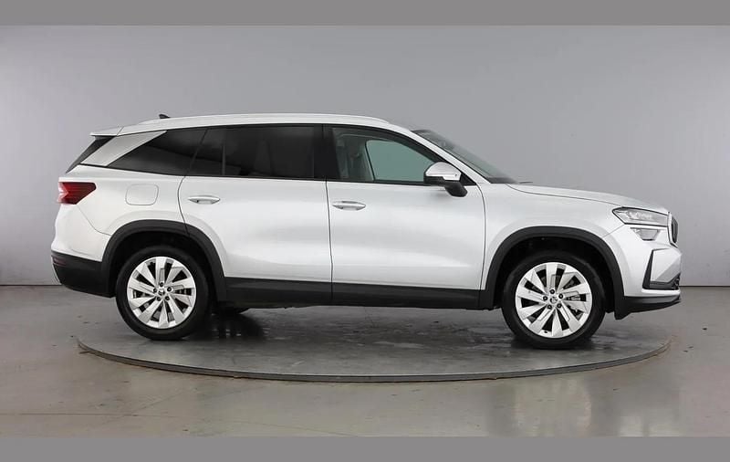 Used Skoda Kodiaq SE L 190 HP (139 kW) 2025 Brilliant silver metallic SUV