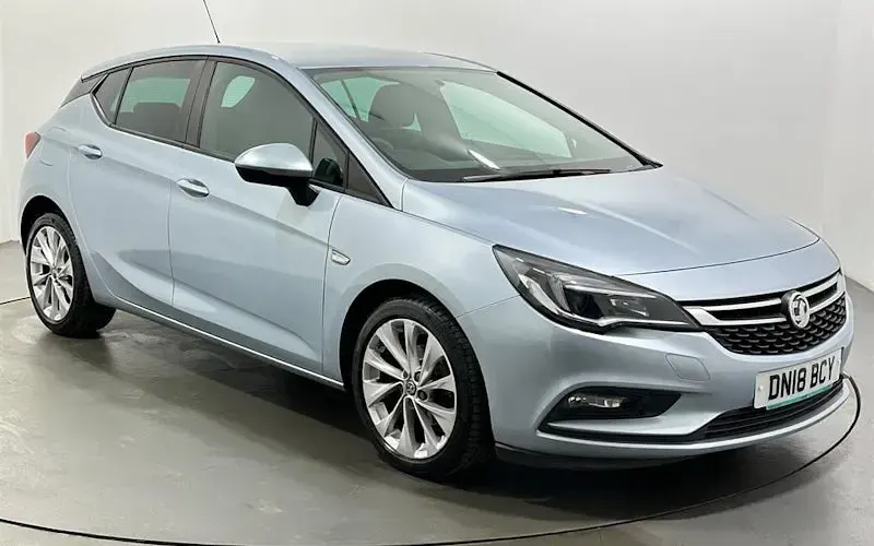 Second-hand Vauxhall Astra Design Edition 125 CP (91 kW) 2018 Hatchback