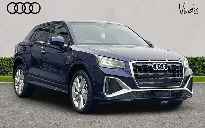 Usado Audi Q2 S-Line 150 HP (110 kW) 2025 SUV