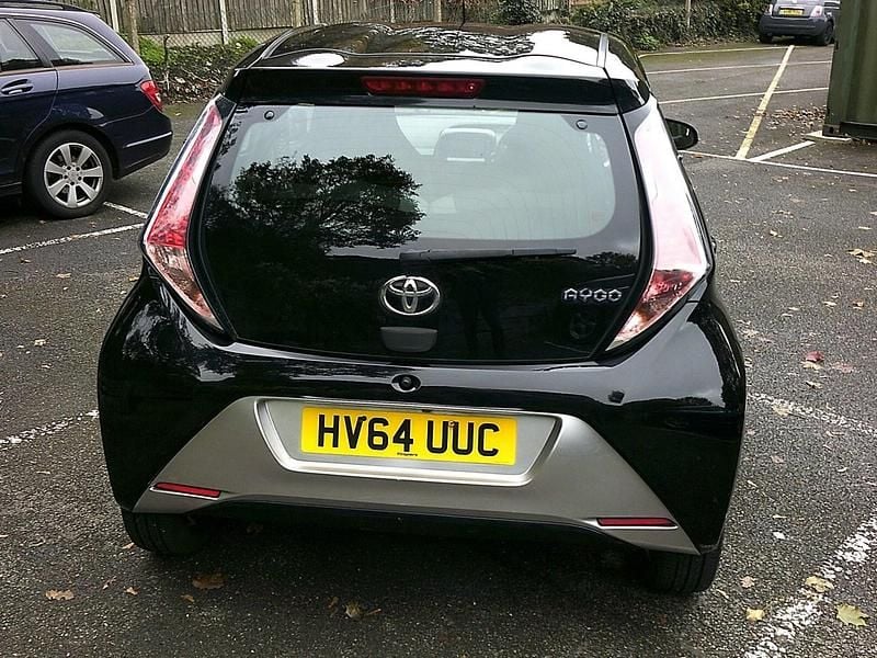 Used Toyota Aygo X-clusiv 2014 Black Hatchback