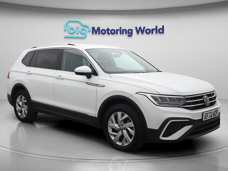 White Used 2023 VW Tiguan Allspace Life SUV | £23,900 (Good price) - Image 1/4