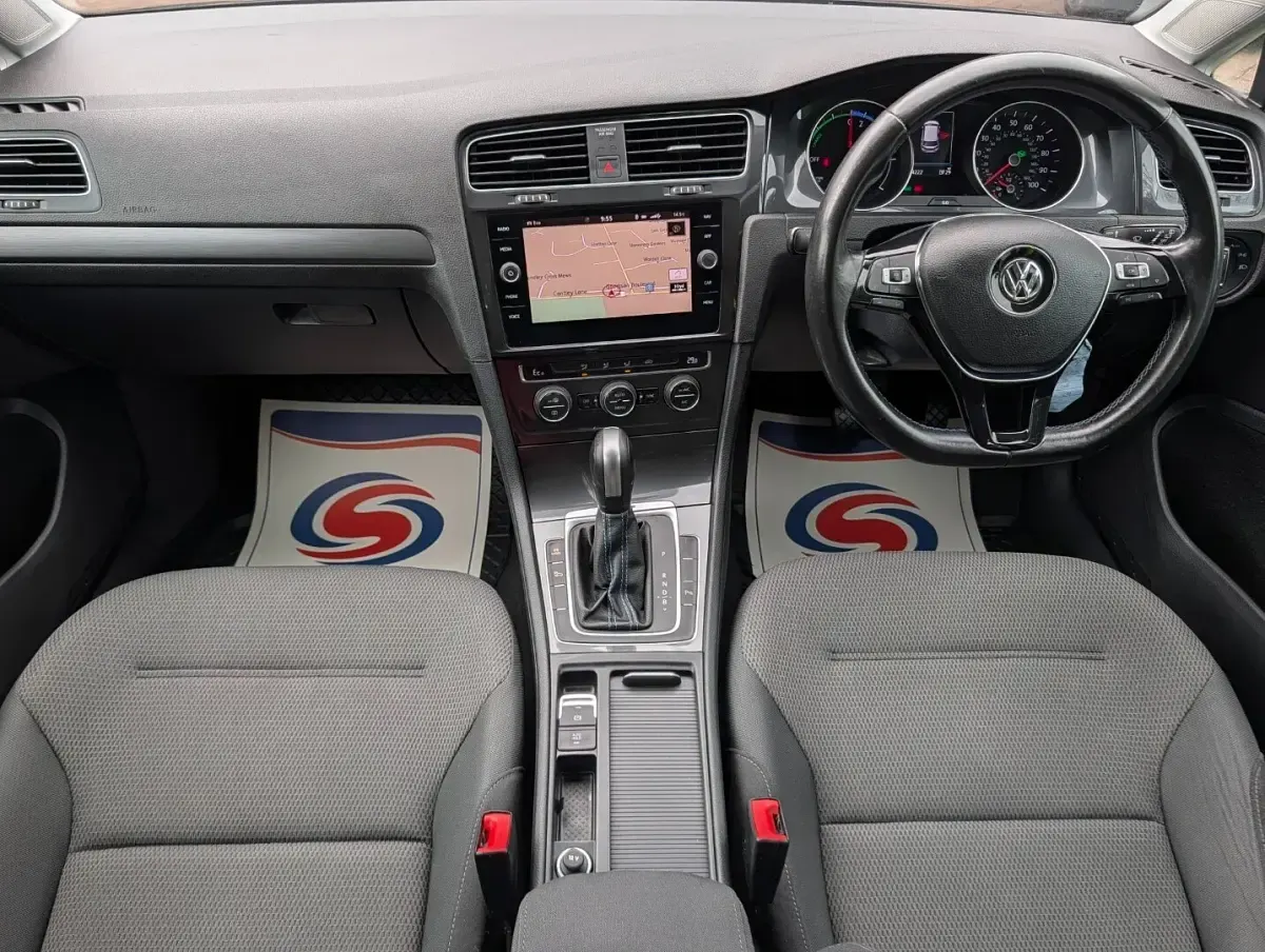 Used VW e-Golf 99 kW (135 HP) 2020 Urano grey Hatchback