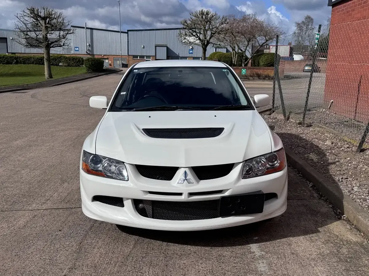 Used Mitsubishi Lancer Evolution 276 HP (202 kW) 2003 White Sedan