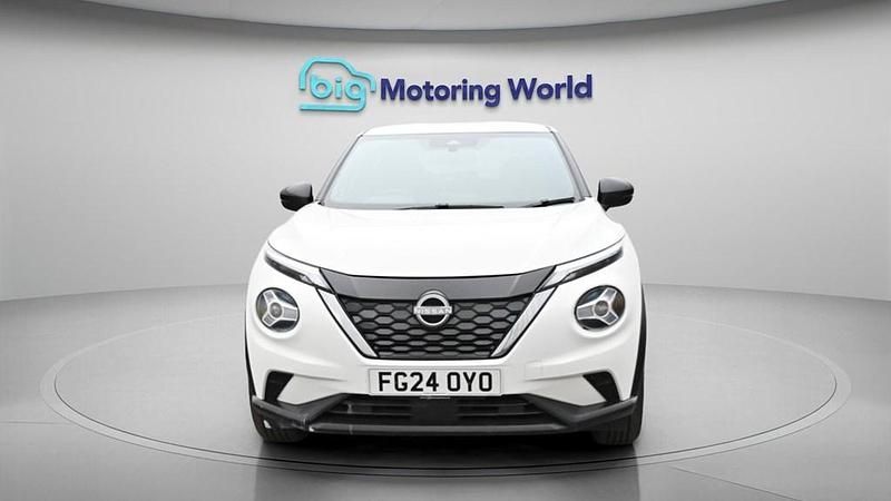 Used Nissan Juke N-Connecta 114 HP (83 kW) 2024 White SUV