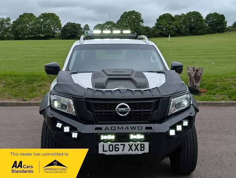 Used Nissan Navara Tekna 2017 White Pickup