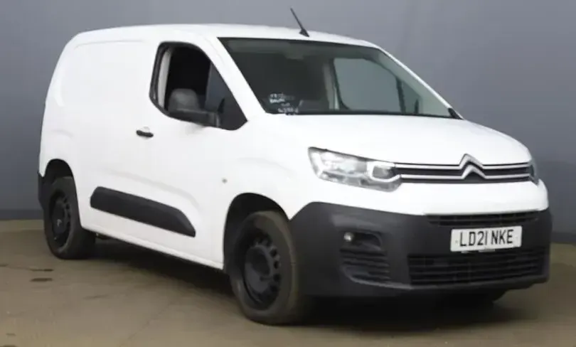Used Citroën Berlingo 100 HP (73 kW) 2021 White MPV