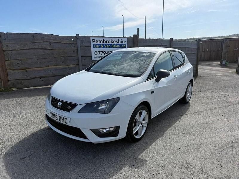 Begagnad Seat Ibiza FR 105 HK (77 kW) 2015 Vit Halvkombi