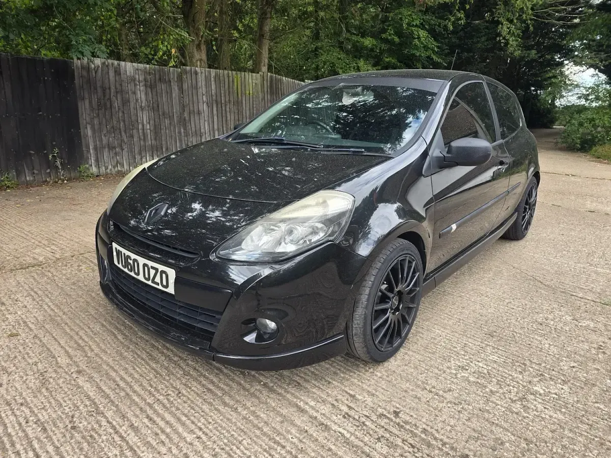Used Renault Clio GT 128 HP (94 kW) 2010 Black Hatchback