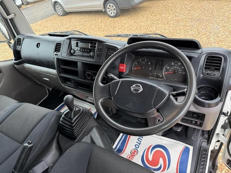 Used Nissan Cabstar 130 HP (95 kW) 2019 White Pickup