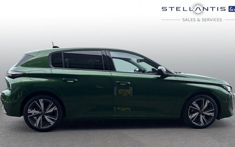 Used Peugeot 308 Allure 131 HP (96 kW) 2024 Hatchback