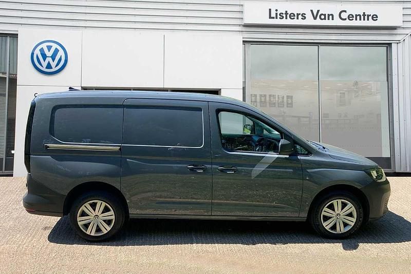 Used VW Caddy Maxi Business 102 HP (75 kW) 2024 Grey MPV