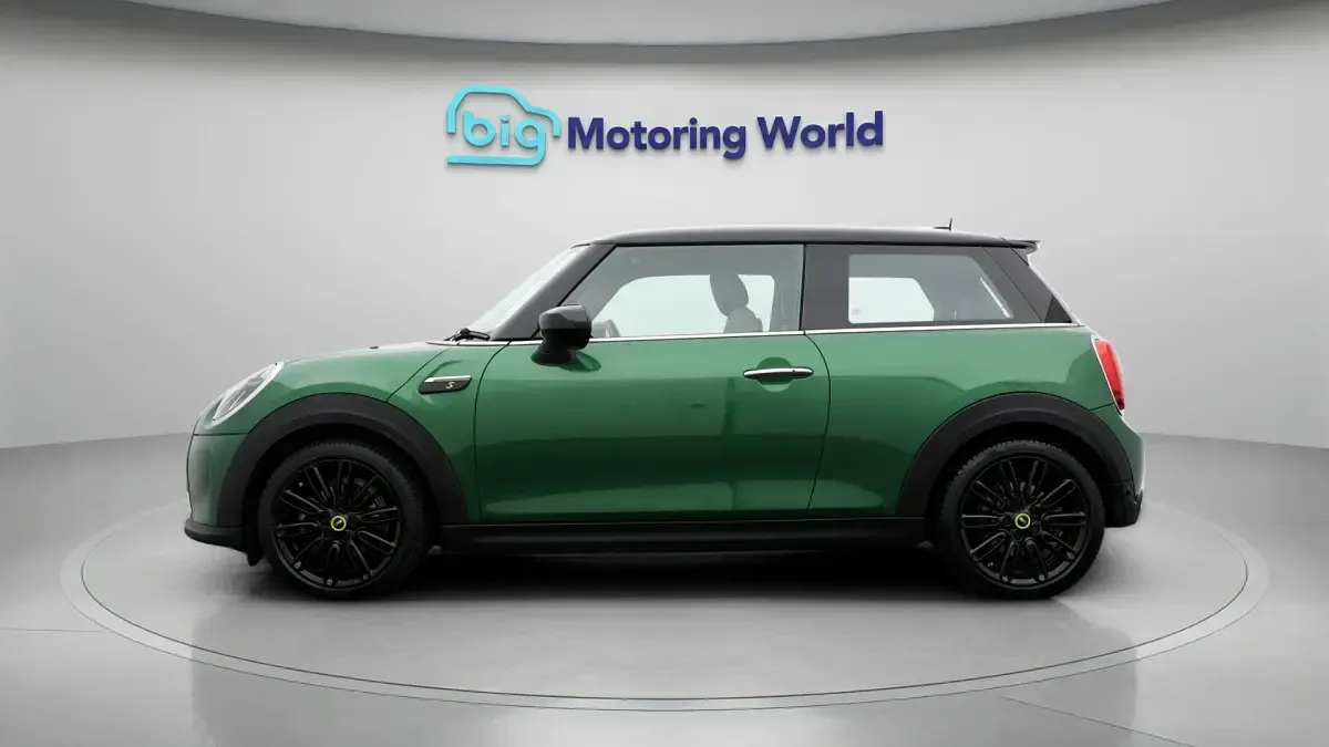 Used Mini Cooper SE Hatch 135 kW (184 HP) 2023 Hatchback