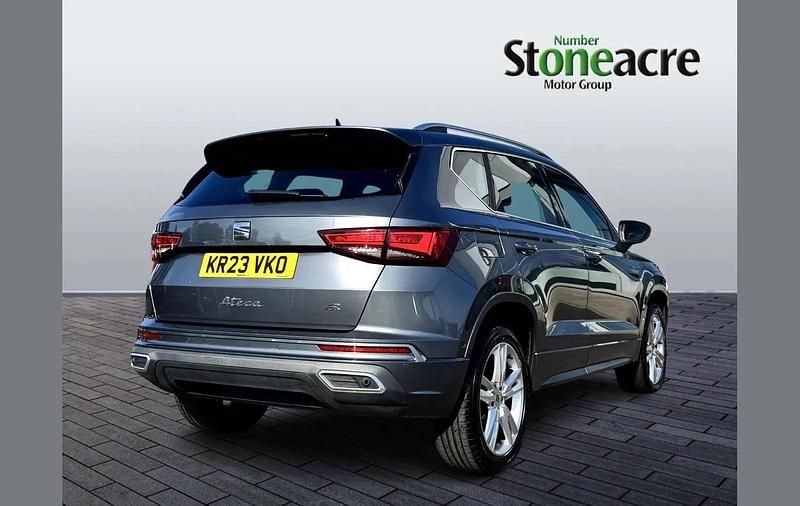 Begagnad Seat Ateca FR 150 HK (110 kW) 2023 Grå SUV