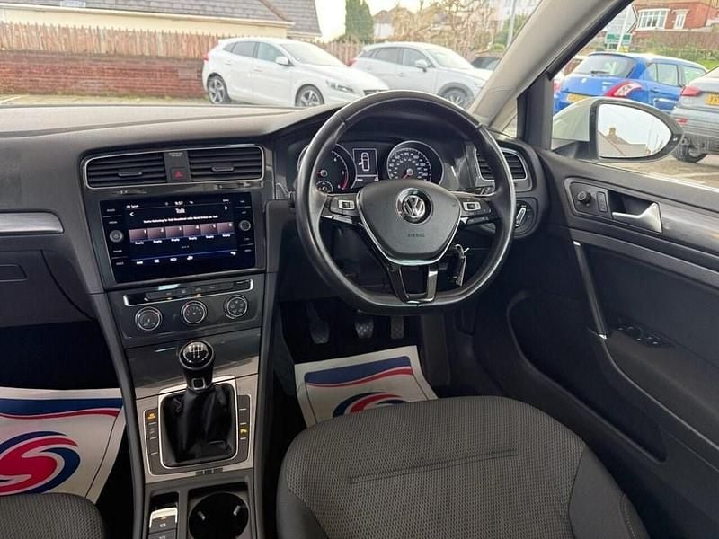 Used VW Golf VII Match 115 HP (84 kW) 2019 White Estate