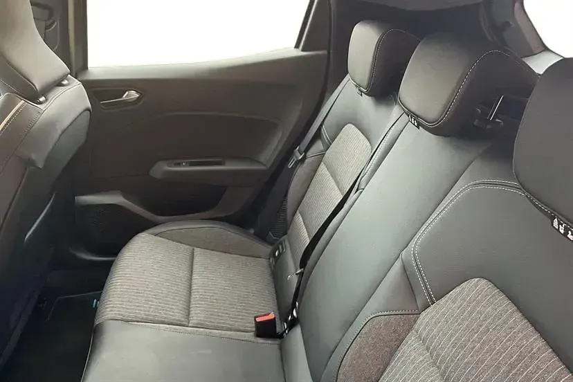 Gebraucht Renault Clio V Techno 145 PS (106 kW) 2023 Grau Kleinwagen