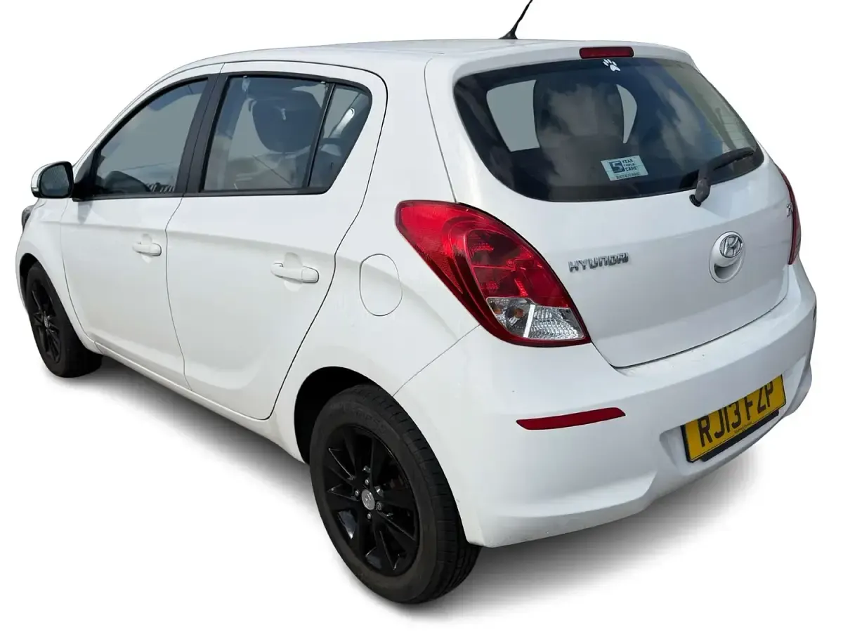 Used Hyundai i20 Active 2013 White Hatchback