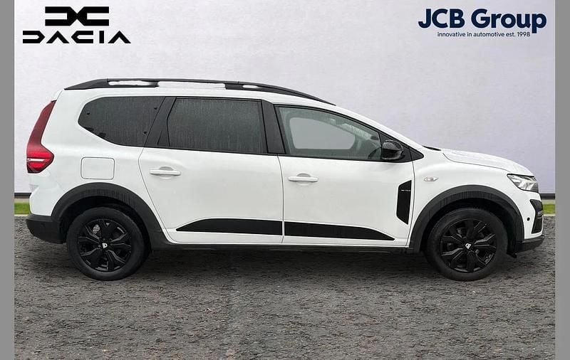 Used Dacia Jogger Extreme 108 HP (79 kW) 2023 White MPV