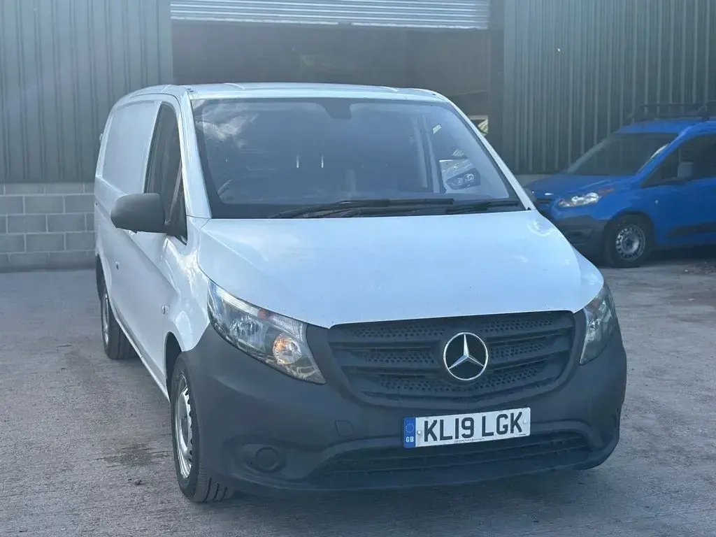 Used Mercedes Vito 136 HP (100 kW) 2019 White Van