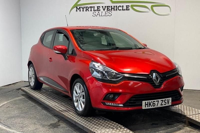 Red Used 2018 Renault Clio IV Dynamique Hatchback | £5,195 (Fair price) - Image 1/1