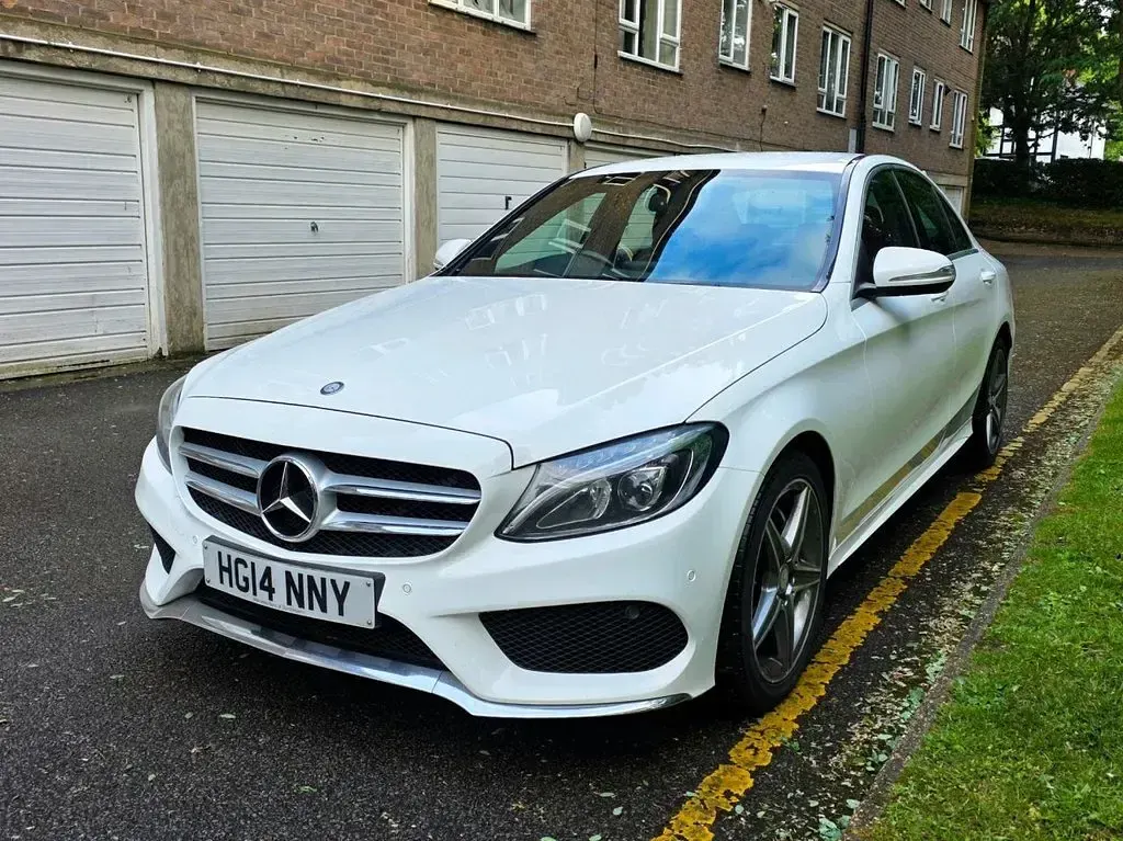 Used Mercedes C200 AMG line 184 HP (135 kW) 2014 White Sedan