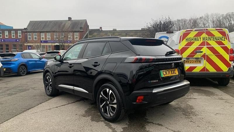 Used Peugeot e-2008 Allure Premium 98 kW (134 HP) 2022 Black SUV