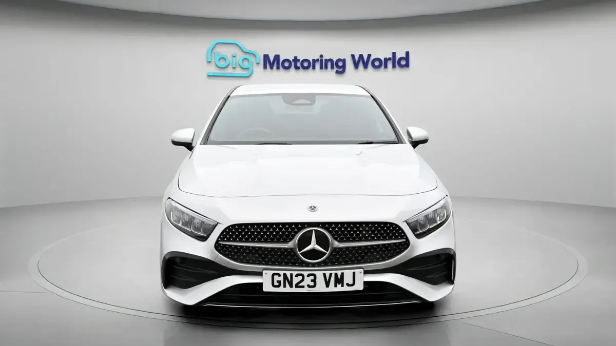 Used Mercedes A180 Executive 150 HP (110 kW) 2023 Silver Hatchback