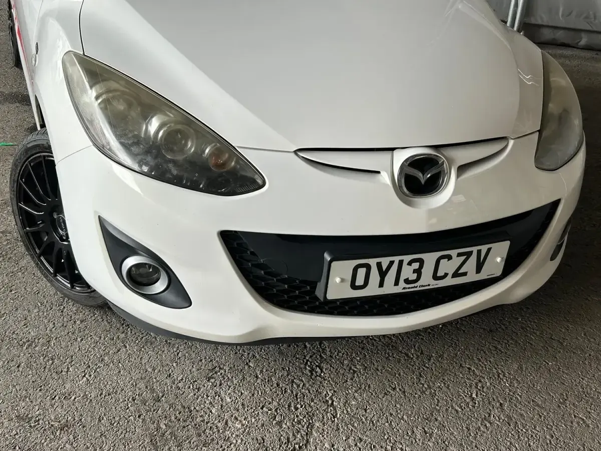 Used Mazda 2 Edition 2013 White Hatchback