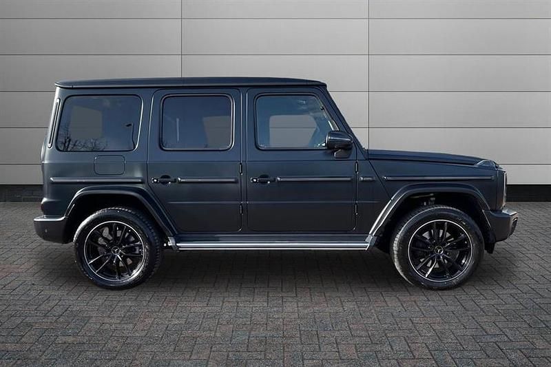 Used Mercedes G500 AMG Line Premium Plus 449 HP (330 kW) 2024 Night black SUV
