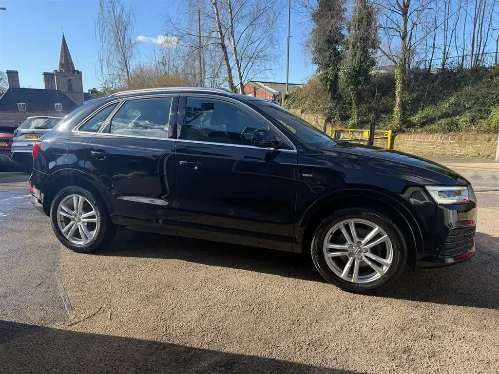 Używany Audi Q3 S-Line 150 KM (110 kW) 2016 Czarny SUV