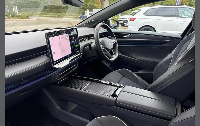 Used VW ID.7 Pro 206 kW (281 HP) 2025 Blue Hatchback