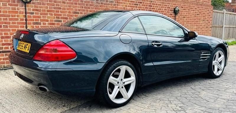 Used Mercedes SL350 245 HP (180 kW) 2005 Black Cabriolet