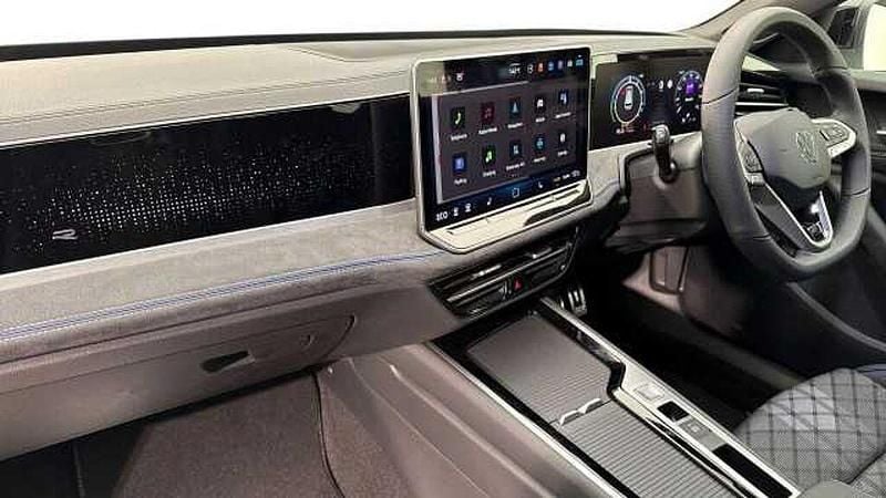 New VW Passat 272 HP (200 kW) 2026 Estate
