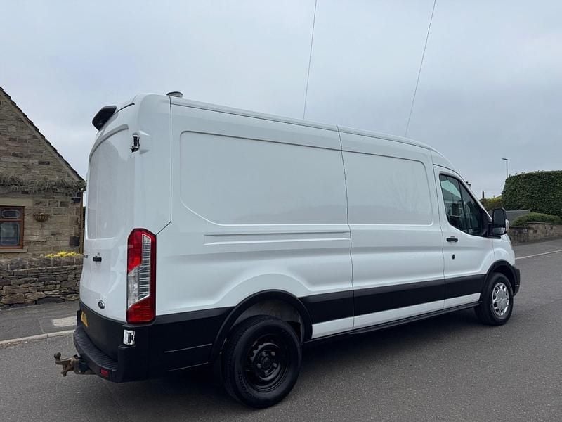 Begagnad Ford Transit Trend 2022 Vit