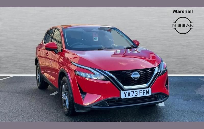 Used Nissan Qashqai Acenta Premium 155 HP (114 kW) 2023 Red SUV