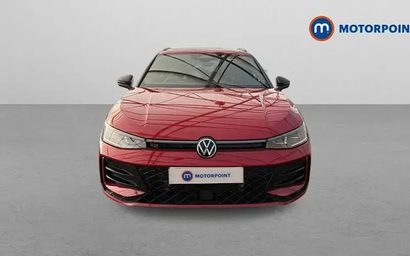 Used VW Passat R-line 272 HP (200 kW) 2025 Red Estate