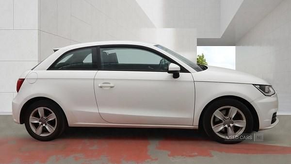 Used Audi A1 Design 116 HP (85 kW) 2015 White Hatchback