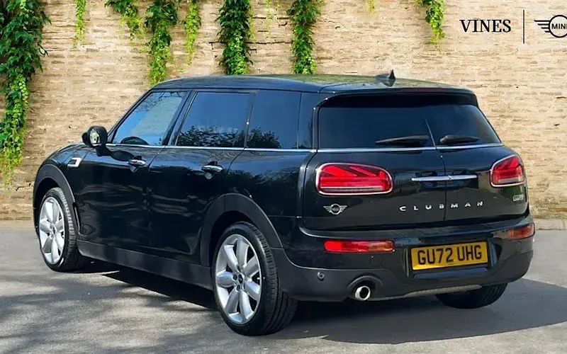 Used Mini Cooper Clubman Exclusive 136 HP (100 kW) 2022 Black Estate