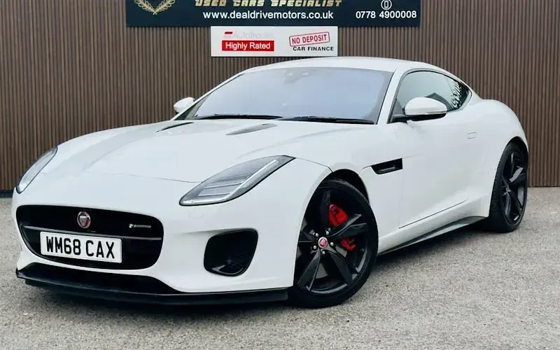 Used Jaguar F-Type R-Dynamic 300 HP (220 kW) 2018 White Coupe