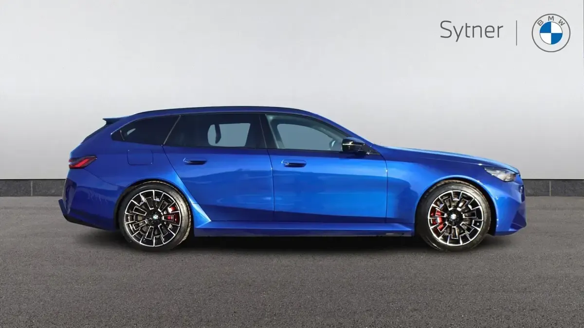 Used BMW M5 Comfort Edition 717 HP (527 kW) 2026 Blue Estate