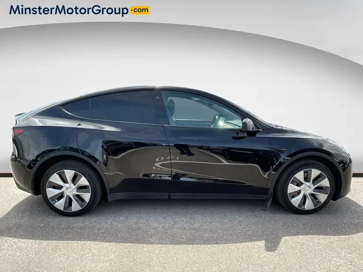 Used Tesla Model Y Long Range AWD 378 kW (514 HP) 2022 Black SUV