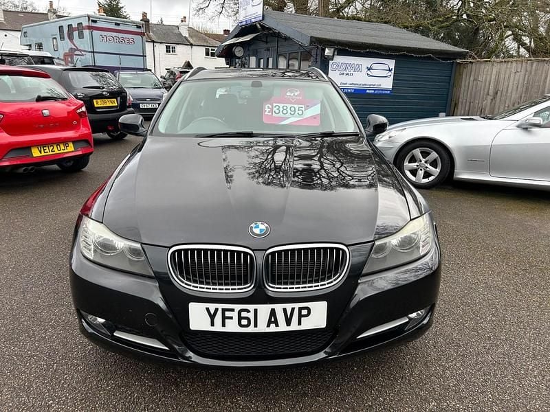 Used BMW 318 Exclusive 143 HP (105 kW) 2011 Black Estate