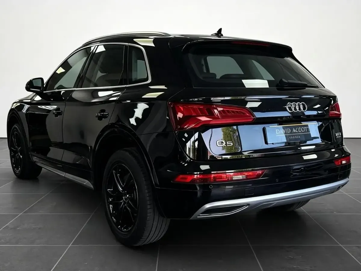 Used Audi Q5 Comfort 2018 Black SUV