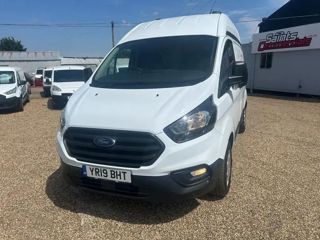 Used Ford Transit Custom 105 HP (77 kW) 2019 White Van