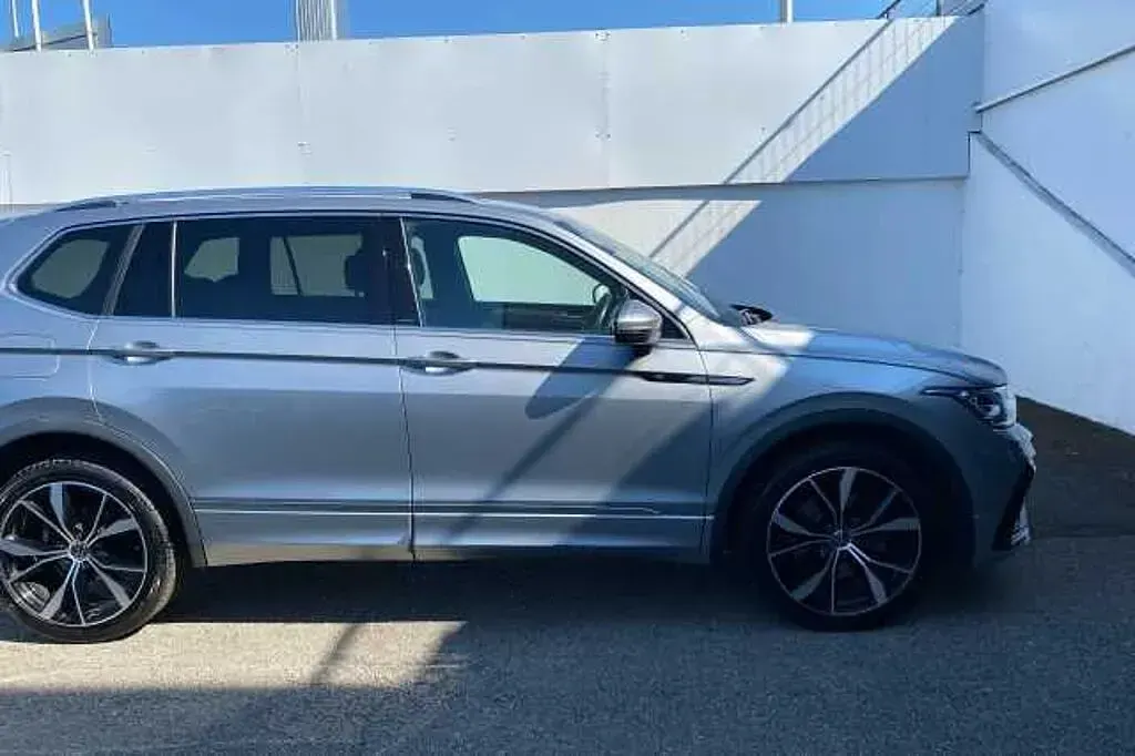 Used VW Tiguan Allspace R-line 190 HP (139 kW) 2021 Silver SUV