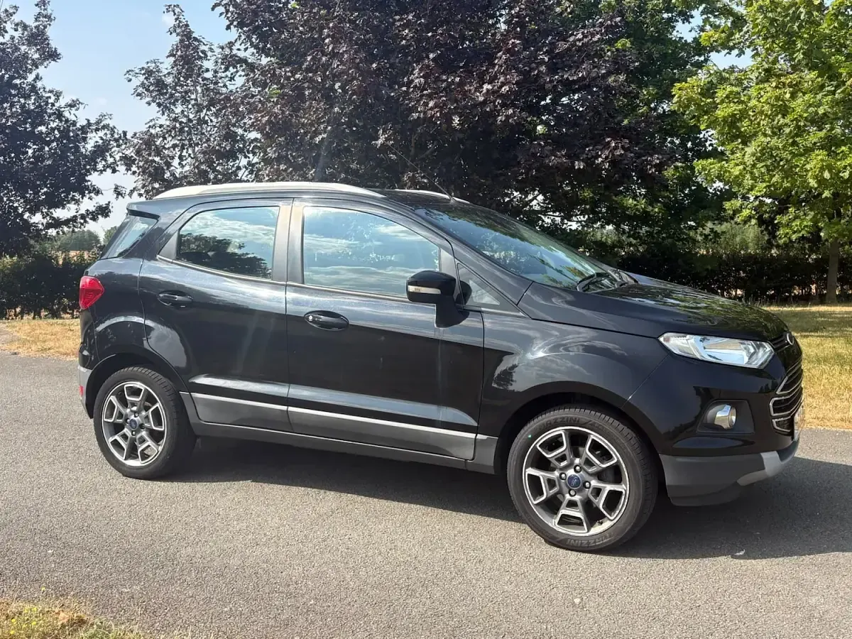 Used Ford Ecosport Titanium 95 HP (69 kW) 2015 Black SUV