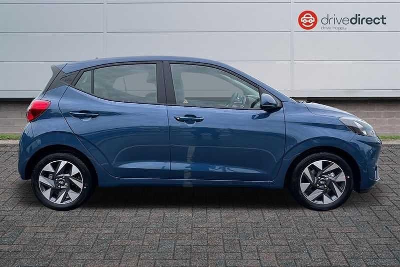 New Hyundai i10 Advanced 79 HP (58 kW) 2025 Pearl  vibrant blue Hatchback