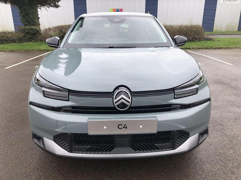 New Citroën C4 134 HP (98 kW) 2026 Green SUV