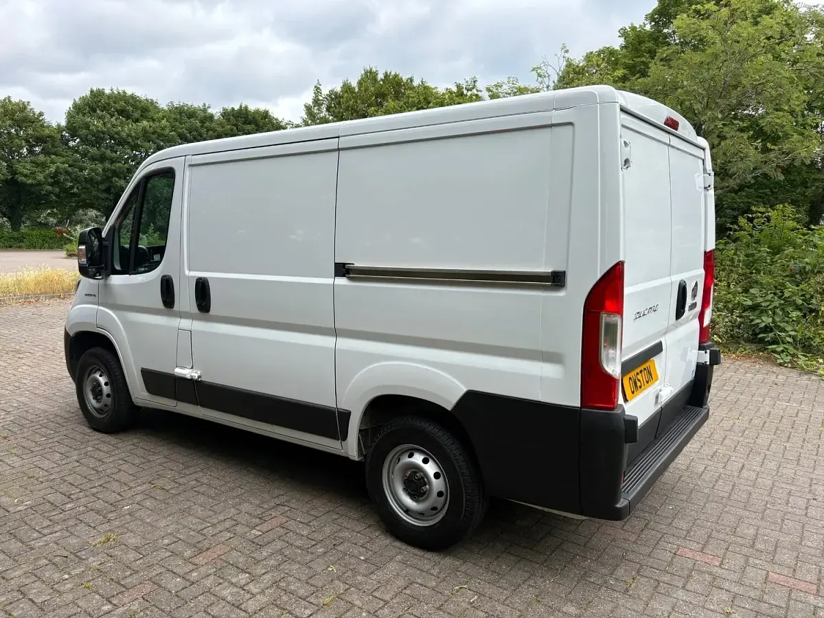 Used Fiat Ducato 140 HP (102 kW) 2021 White Van