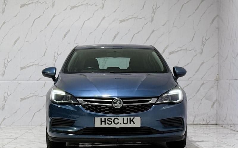 Used Vauxhall Astra 125 HP (91 kW) 2017 Hatchback